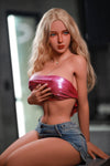Elina - Sex doll blonde aux yeux bleus de 162 cm