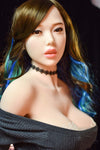 Stacy - Sex doll asiatique jeune et rebelle avec mèche de couleur bleu