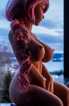 Lulu - Mini sex doll kawaï aux cheveux roses ondulés