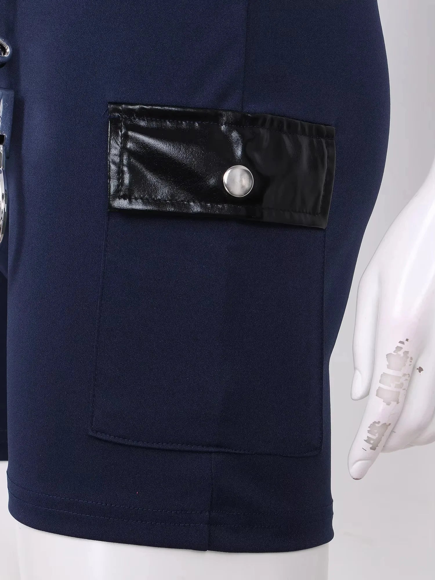 Tenue de policière