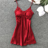 Nuisette en dentelle rouge pour sex doll