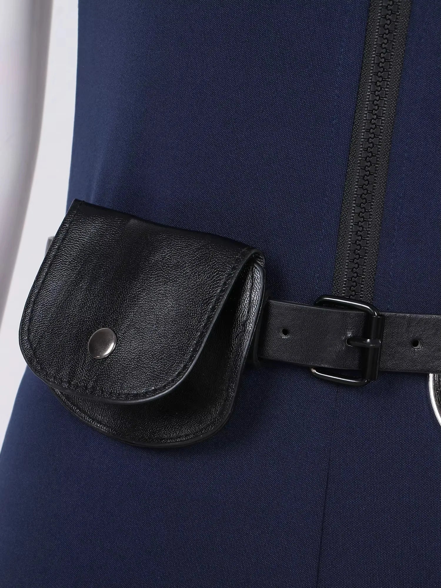 Tenue de policière