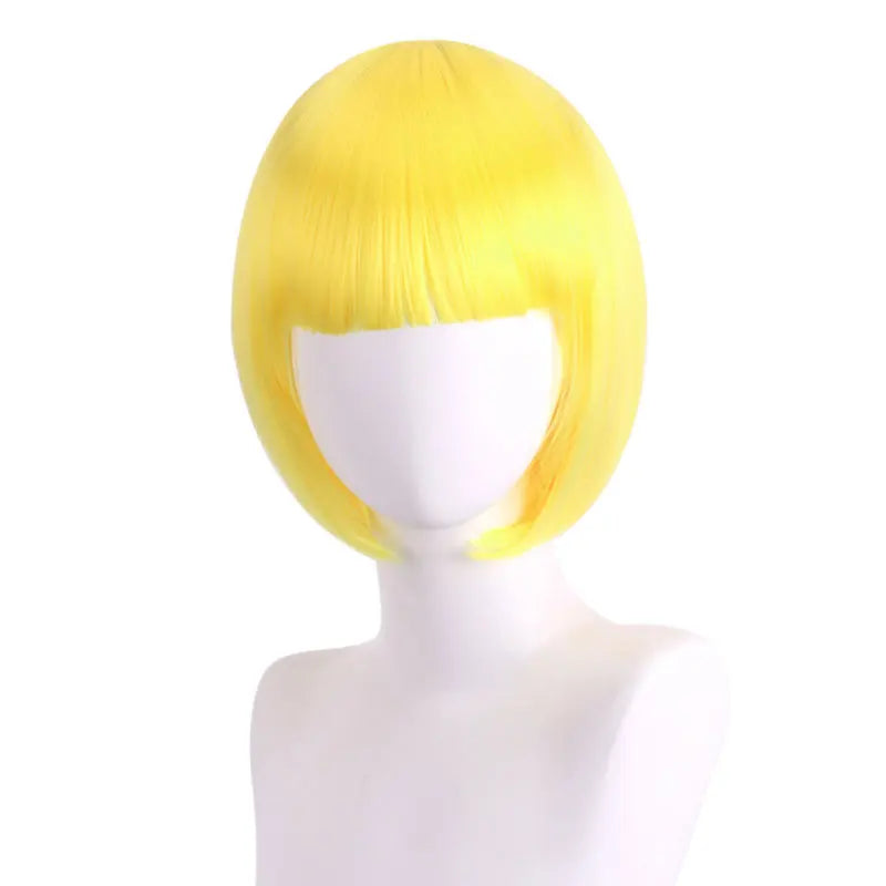 Perruque courte avec frange