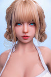 Auria - Sex doll blonde à l’innocence troublante de 156 cm