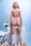 Auria - Sex doll blonde à l’innocence troublante de 156 cm