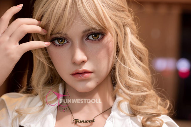 Avelyne