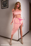 Calista - Sex doll blonde glamour au fessier imposant
