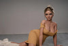 Clarisse - Poupée sexuelle autoritaire au regard intense