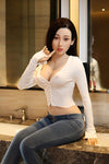 Eunha - Sex doll asiatique en jean slim et top blanc