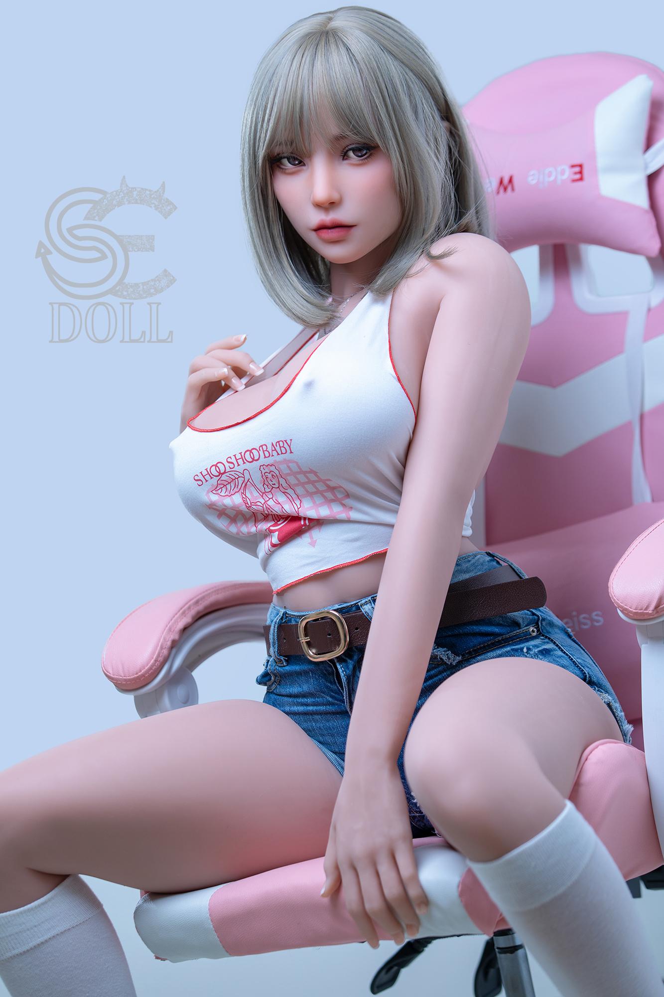 Evie