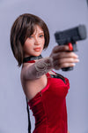 Mariska - Sex doll espionne glamour en robe rouge