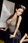 Seyna - Sex doll asiatique fine à forte poitrine