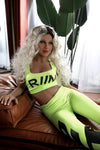 Shannon - Sex doll MILF blonde au style fitness