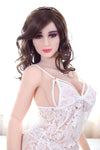 Nadine, sex doll caucasienne en lingerie blanche