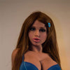 Tessa, sex doll jeune au look espiègle et aguicheur