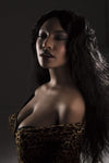 Yolanda - Sex doll afro féline et sensuelle de 162 cm
